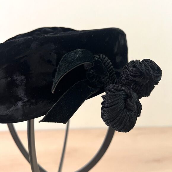 Vintage 50s Black Velvet Open-lattice Pom Pom Pillbox Hat, Vivian San Francisco main image 7